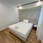 Coral Boutique Apartamento Ofrínion