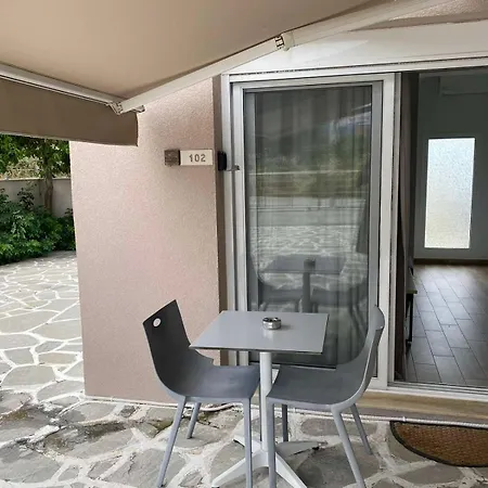 Coral Boutique דירה Ofrínion